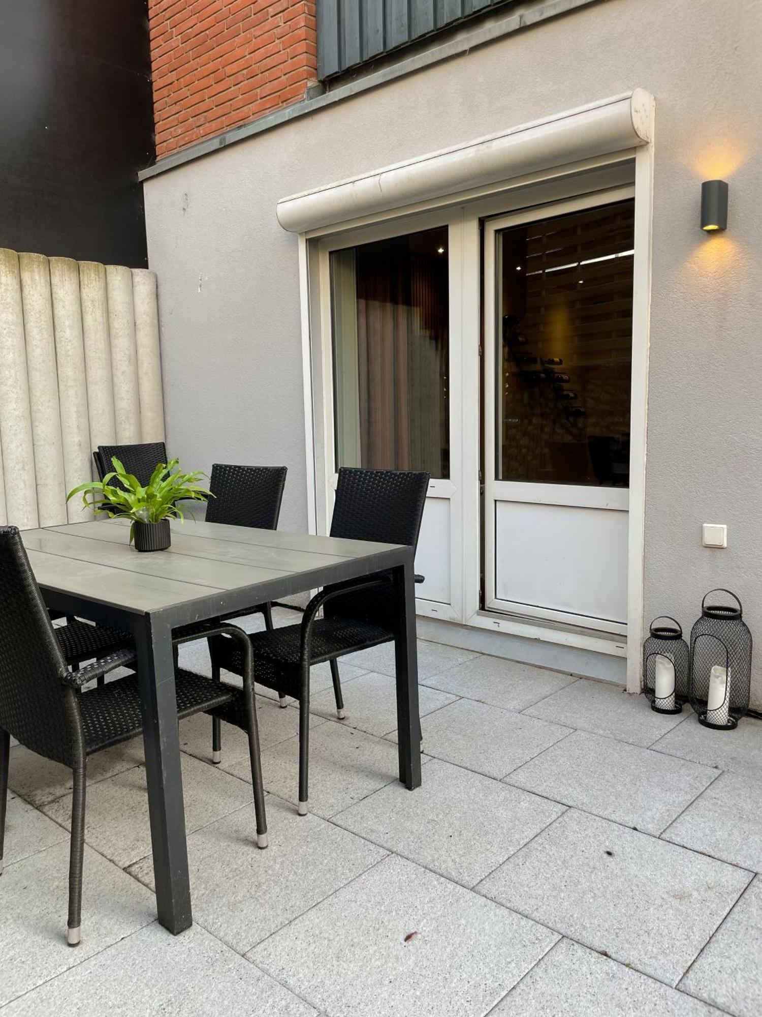 Ny Style Entire Apartment W/Private Cozy Terrace هاريسلي المظهر الخارجي الصورة
